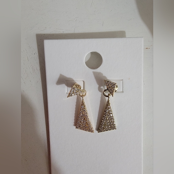 NWT EXPRESS Cubic Zirconia Earrings - Picture 1 of 3